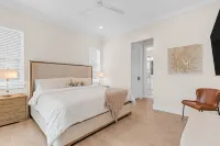 New Build Modern Beach Beauty on Canal with Heated Pool 150 Yds to Beach Access - Boutique