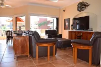 A tropical 2 bedroom 2 bathroom resort on the stunning Playa de Coco beach