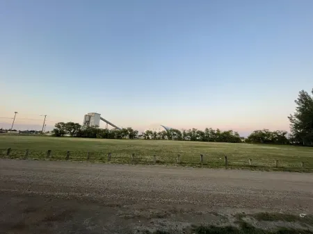 Main Central Avenue Basement Studio