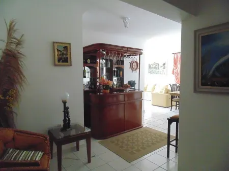 APTO FRENTE SEA HIGH STANDARD ## beach service courtesy ### Отели рядом с достопримечательностью «Aviacao Beach»