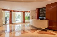 Nautic Palace Apartment with pool + parking + Air Conditioning near the sea