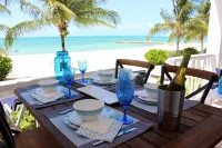 Blues Point Beach Front Gem - Right on the Sand at Palm Cay