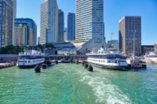 Dream Suite in Harbourfront core with Amazing Lake & CN Tower view