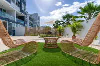 NEW Spacious Garden Haven 3BR Near The Beach - 5 Min Drive