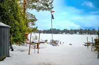 Luxury Waterfront Retreat | Casa Del Capo | Sauna, EV, Pizza Oven & Lake Views Hotels in Severn