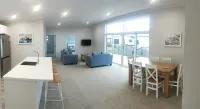 Brand new Holiday Home 400m From Beach