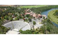 NEW Luxury Penthouse with Jacuzzi and BBQ!