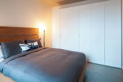 D-06 COZY & INDUSTRIAL APARTMENT IN DOWNTOWN MONTREAL GREAT VIEW Hotels in The Underground City