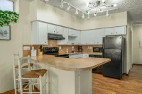 Circle Overlook-Private Downtown apartment