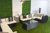 Villa Pearl private pool 5 min walk to the beach 8 min walk to 5th Avenue