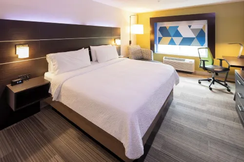 Holiday Inn Express & Suites Chicago West - ST Charles Hotels in Saint Charles