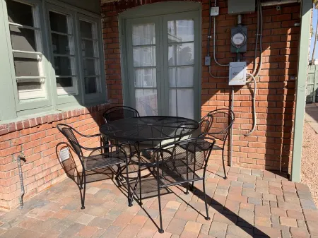 Beautifully Updated Historic Home conveniently located in downtown Mesa! Отели рядом с достопримечательностью «Аризона Музеум оф Нэчурал Хистори»