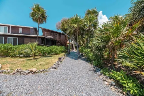 Oceanview Bird's Nest Studio at Paradise Point