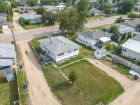 Chic 4-bedroom, 2-bath home close to downtown and next to the river Hotels near Badlands Historical Centre