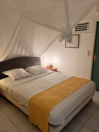 T2 sea view apartment 5 minutes walk from the beach and jacuzzi