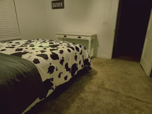 King bed Weatherford square