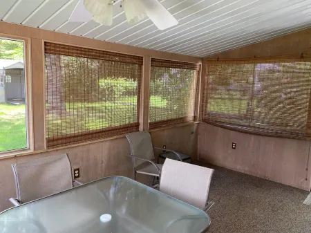 2BR house in a quiet neighborhood