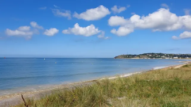 Joli Studio Neuf Proche de la Plage