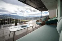 Green House Douro - A balcony over the Douro