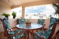Casa Del Mar Beachfront House on quiet beach, surf out front, tidepools for kids Hotel a Aguada