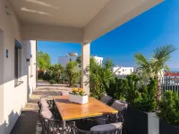 Villa LuiSole - Apartment °1 with heated saltwater pool, family-friendly Hotels in Krk
