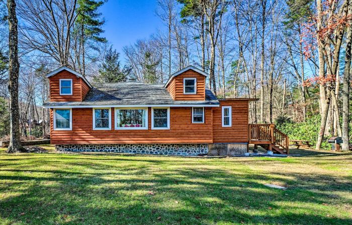 Cozy Tannersville Gem - Ski, Hike, Explore!