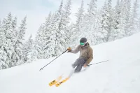 Rustic Mountain View 2Bedroom Condo- Lodge at Vail