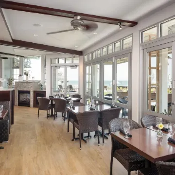 Anchorage by the Sea