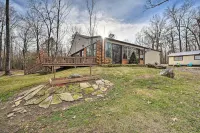 Hidden Oaks Broken Bow Vacation Rental, Pets OK! - 3-Star