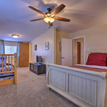 Downtown Cedar City House < 1/2 Mi to Suu Campus!