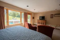 Sugarloaf Inn Hotels in Carrabasset Valley