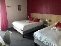 Logis Hostellerie du Cheval Blanc Hotels in Sepmes