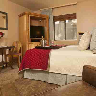 Inn on the Creek Rooms