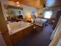 Savannah House Wine Country Inn & Cottages - 3-Star
