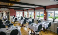 Hvalpsund Færgekro Hotels in Roslev