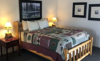Harbor's Edge Motel