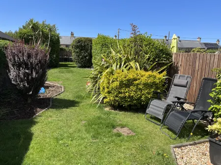 Bythynnod Newydd Отели в г. Лланаелхаерн