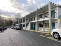 Red Carpet Inn & Suites - Danville