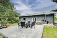 11 Mi to Bear World: Riverfront Getaway in Rigby - Wifi