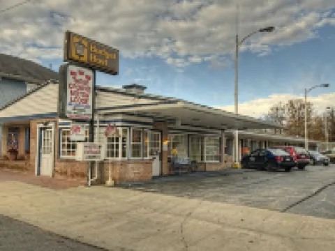 Budget Host Three Crowns Motor Lodge Hotels in Gettysburg