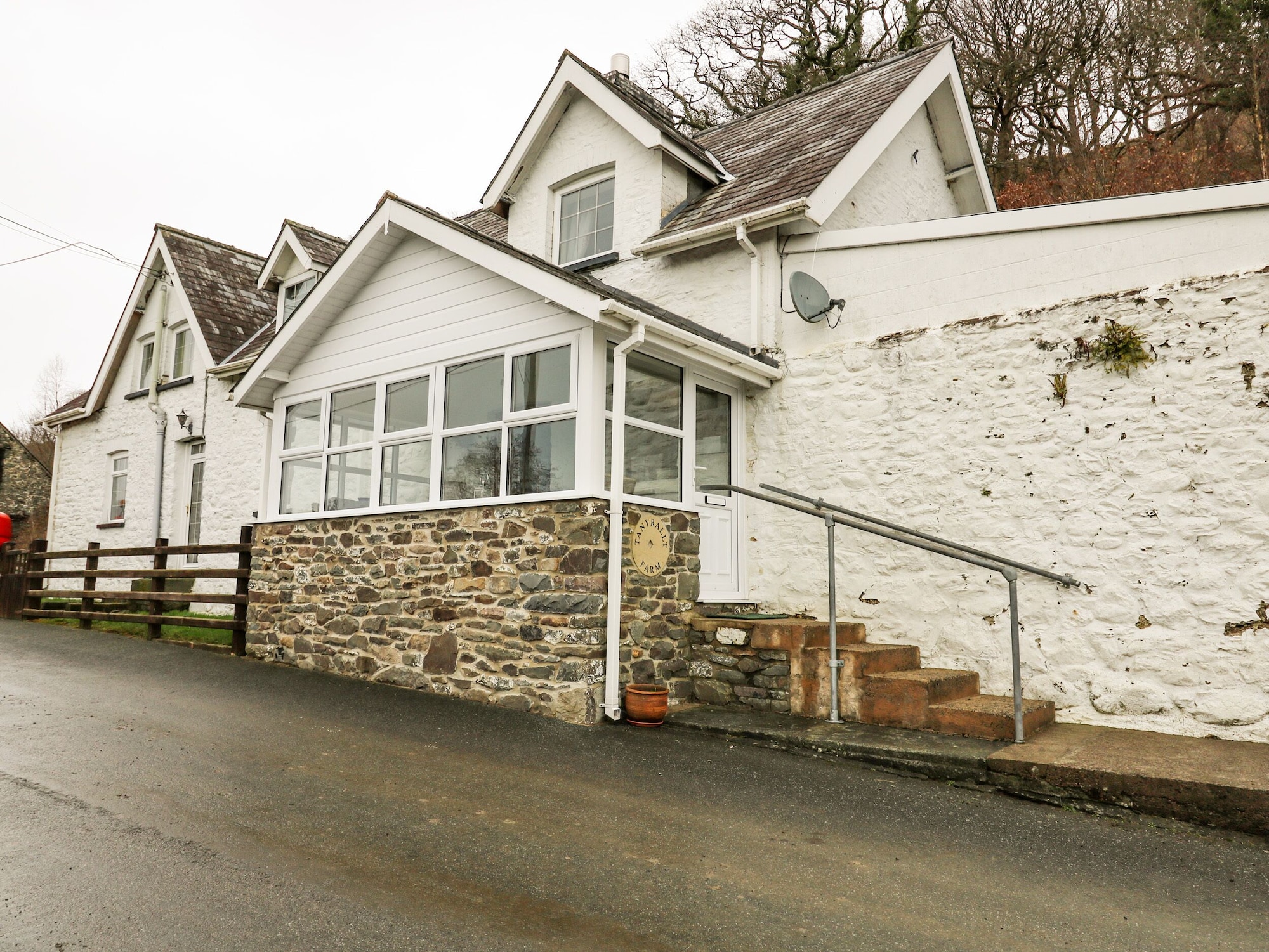Tanyrallt Farm Hotels in Treflys