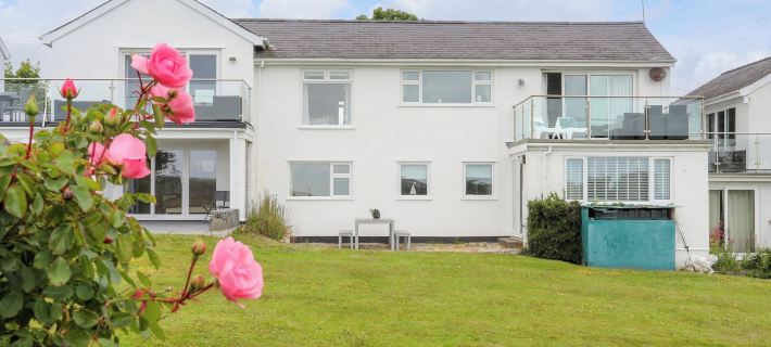 Mor Glas Hotels in Pwllheli