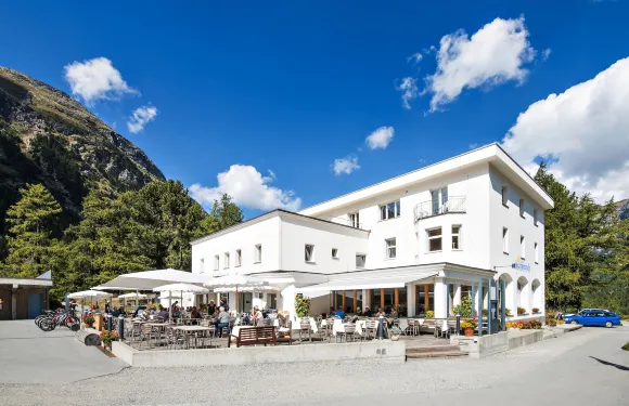 穆爾特拉齊酒店