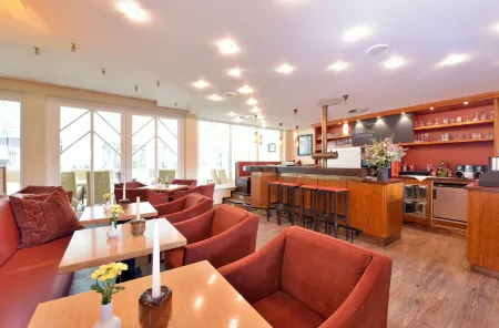 Waldhotel Eiche Отели в г. Шпре-Найсе