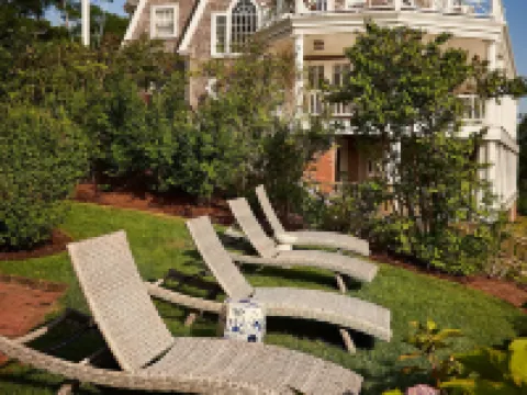 Cliff Lodge Hotels in Nantucket