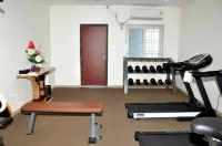 Triguna Clarks Inn Kurnool - ジム