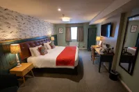 Berkshire Arms by Chef & Brewer Collection Hotel di Aldermaston
