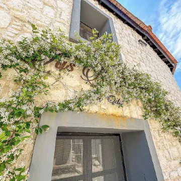 1870's Taş Konak Otel Üç Oda