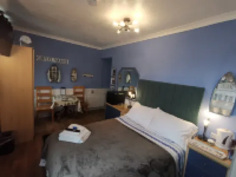Aquarius B&B