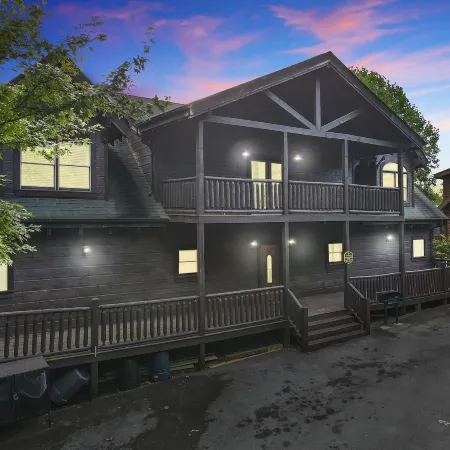 SmokyStays 6 Bedroom Cabin